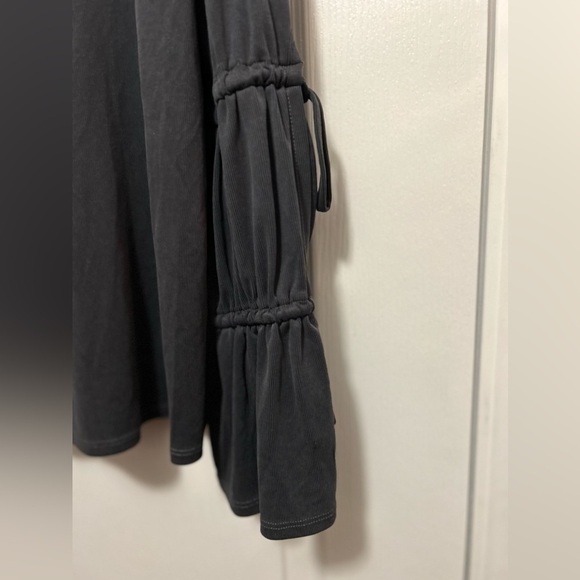 Skies are Blue top Women’s Medium long Bell Sleeve tie gray Boho peasant comfy - Picture 15 of 16